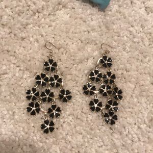 Black and gold earring